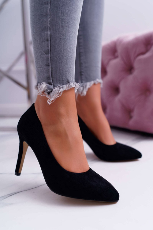 Dámske semišové vysoké podpätky v čiernej farbe ma bozkávajú