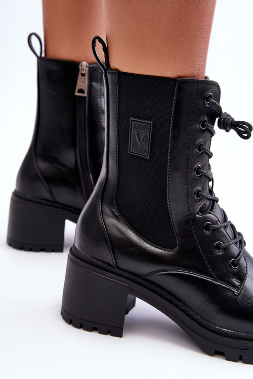 Dámské kůže boty na podpatku černé Esnar