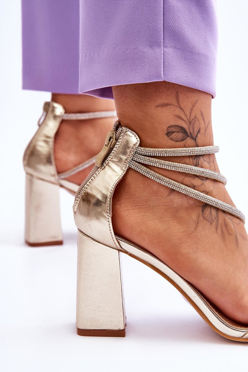 Módní sandály se zirkony zlato Carma