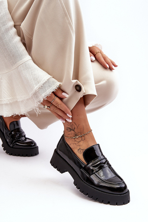 Lakované Loafersy na plochém podpatku černé Jannah