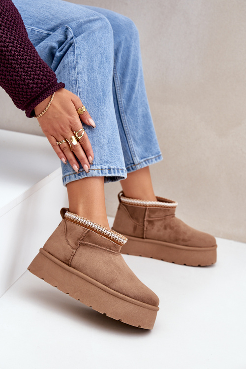 Sněhule na platformě s ozdobným vyšíváním světlobéžové Heslania