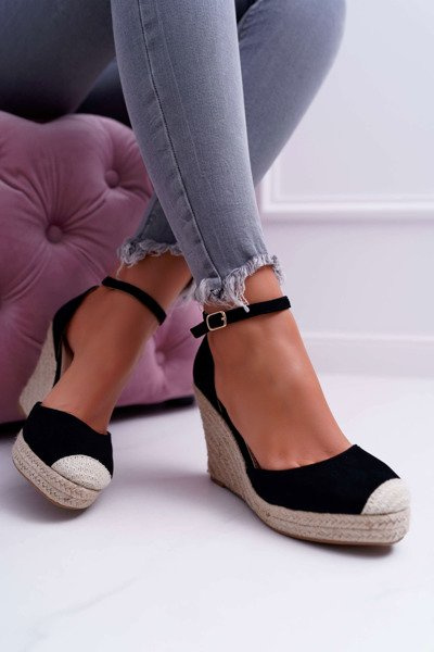 Dámské Sandály Na Klínku Černé Tammaris