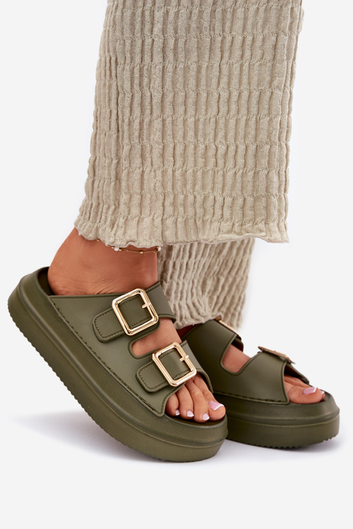 Dámske platformové sandále so zlatými sponami zelené Zorila