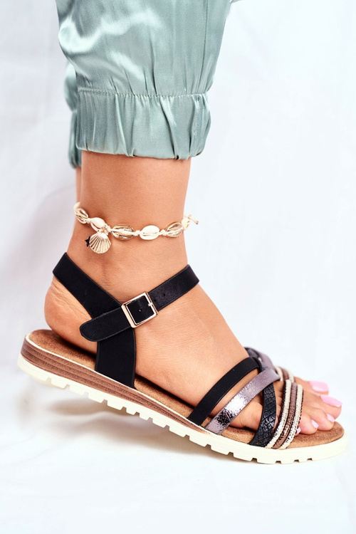 Dámske ploché sandále čierne prehrávanie