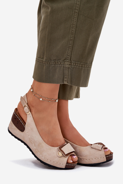 Dámské Lehká Sandály Na Klínu Comfort Shoes Béžovo-Zlaté Efravia