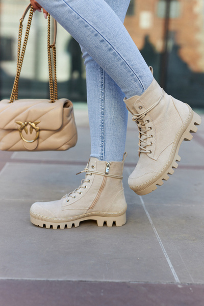 Semišové jarné topánky s svetlo šedým naloženým šitím