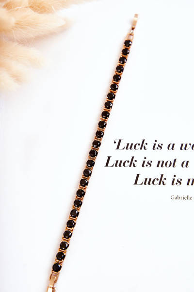 Elegantný náramok s čiernou a zlatou západkou