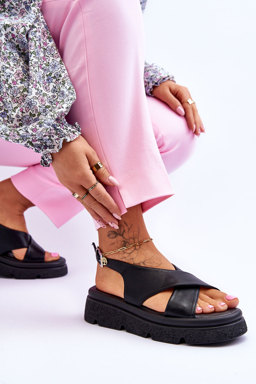 Módne sandále na platforme Black Chester