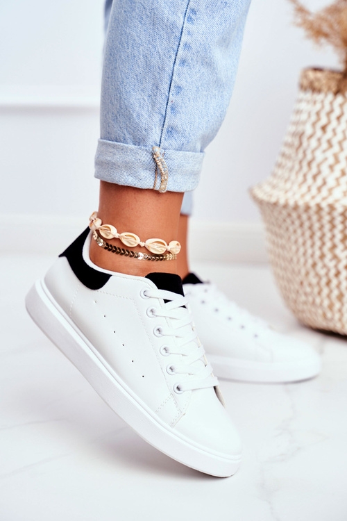 Dámske športové biele topánky s čiernym mlynom