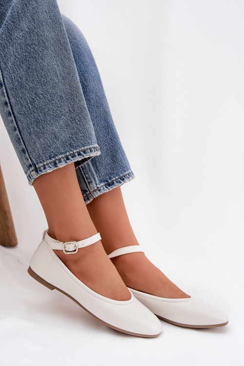 Dámske balerínky s remienkom a sponou biele Janelor