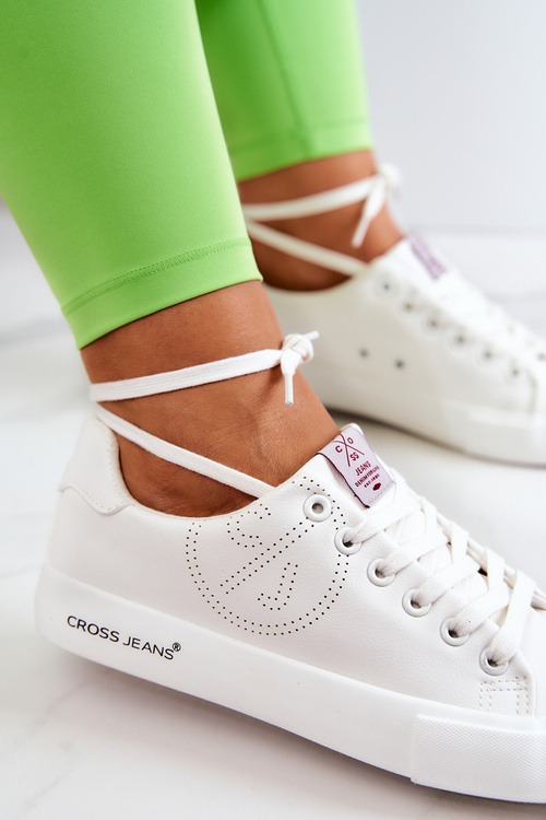 Dámske nízke tenisky krížové džínsy jj2r4053c biele