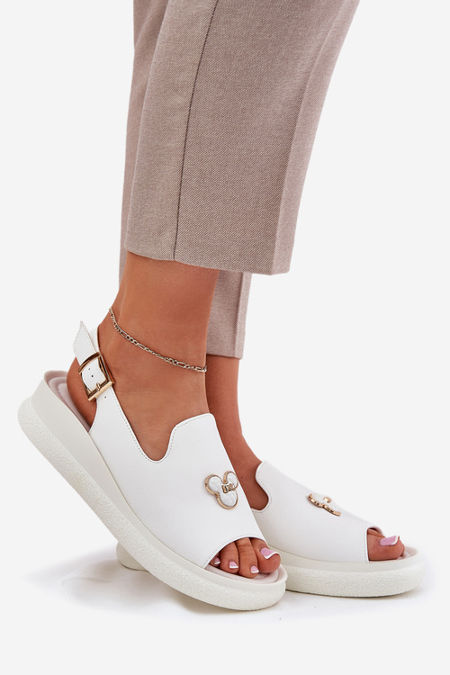 Dámské kožené sandály s ozdobou Vinceza 66757 bílé