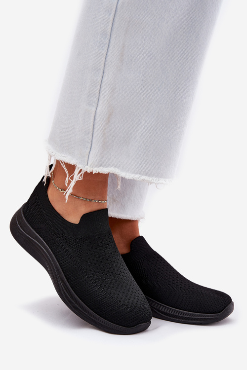 Materiálové slip-on dámské sportovní boty černé Astusa