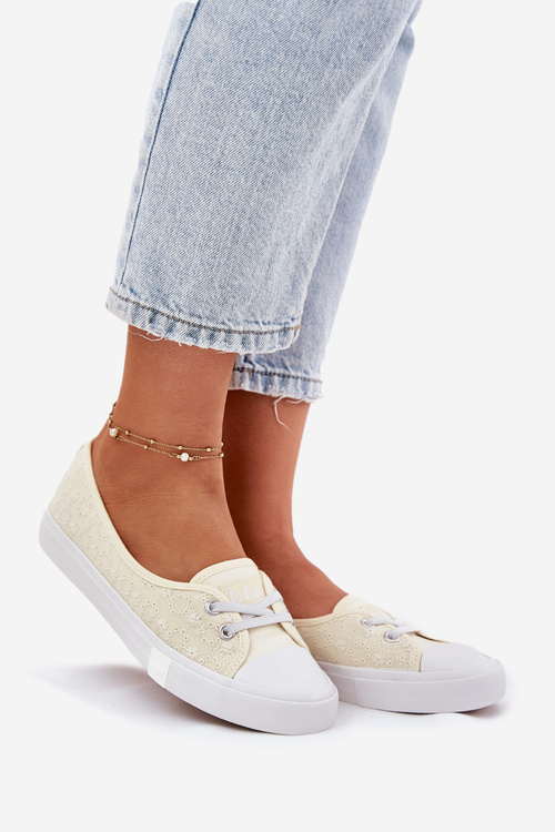 Dámské tenisky s výšivkou Lee Cooper LCW-25-31-3445L béžové