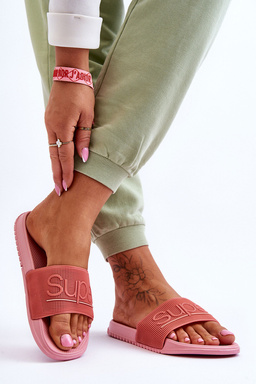 Ľahké dámske papuče s nápisom Pink Merry