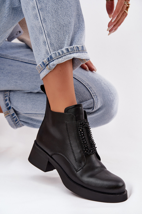 Kožené dámské kotníkové boty na klínu s ozdobou D a JC52-869 Černé