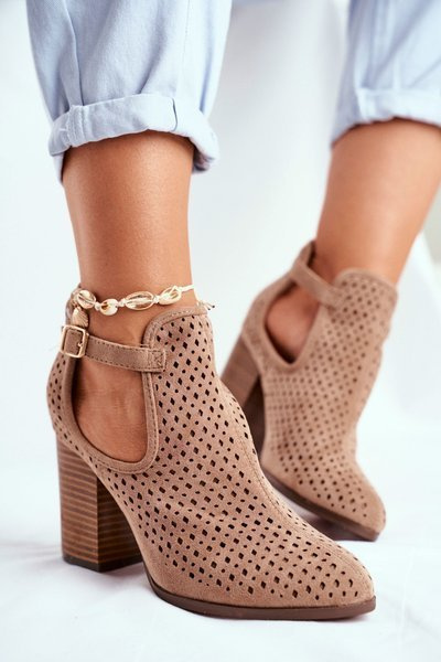 Dámske topánky na stĺpe semišovej otvorenej béžovej Morrena