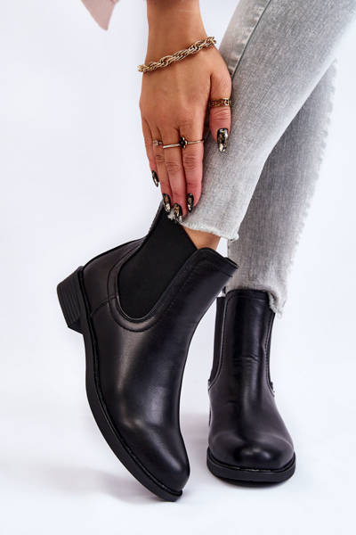 Čierne kožené topánky