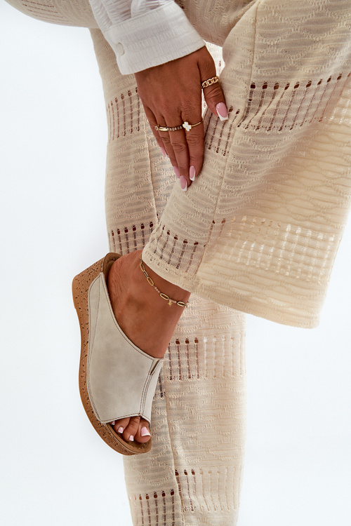 Pohodlné Dámske Sandále Na Klinu Inblu NG000002 Bežové