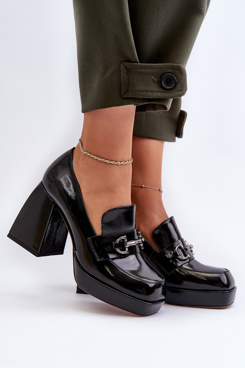 Lakované dámske kožené topánky na opätku čierne D&A MR38-906