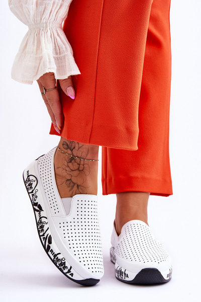 Kožené prolamované nazouvací tenisky bílé Gedra