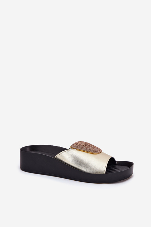 Dámske Kožené Šľapky S Dekoráciou KV51-028 Zlaté