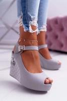 Odstíny šedé a stříbrné