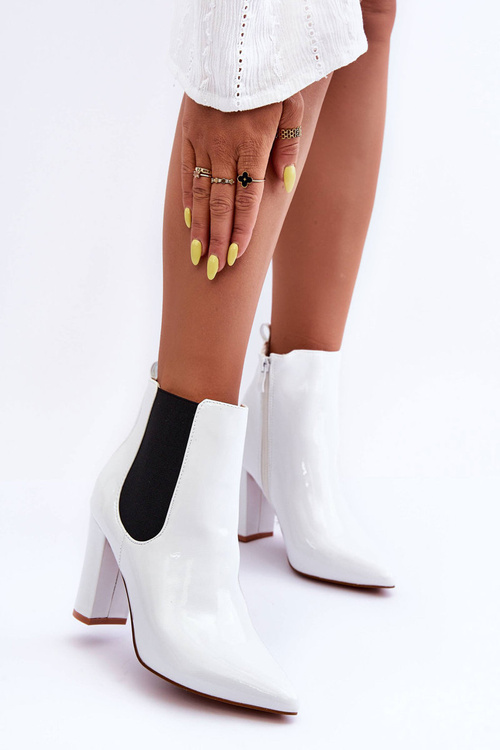Lakované Botky Na Sloupku Bílé Evita