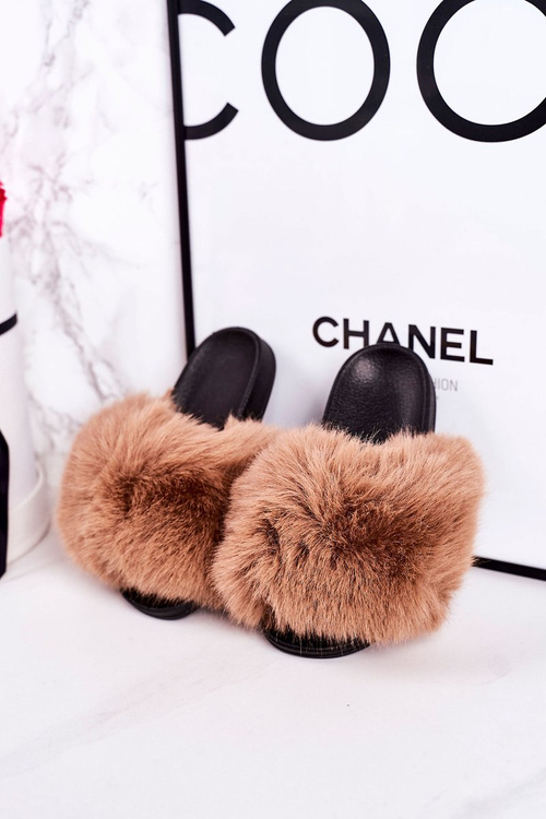 Flip -flops s jasne hnedou módou