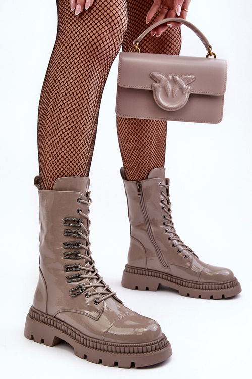 Dámské lakované pracovní boty s tkanicí tmavě béžové SBarski MR870-72