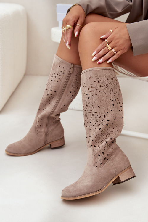 Dámské Ažurové Kozačky Na Nízkém Podpatku Eko Semiš Zapínané Na Zip Béžové Orchides