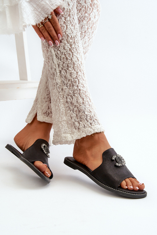 Elegantné Dámske Lesklé Papuče S Ozdobou S.Barski KV27-050 Čierne