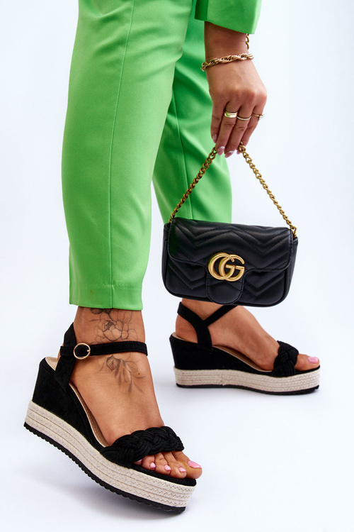 Klasické semišové sandály na klínu Černá Denisse