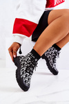 Čierne a biele ponožkové topánky