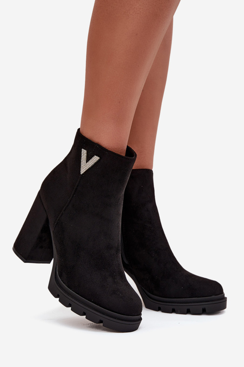 Dámské zimní boty na podpatku s ozdobným detailem černé Briella