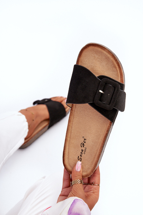 Dámské sandály s přezkou z ekokože z černého zamszu Laeltia