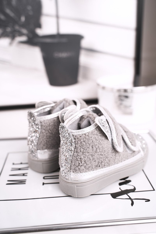 Vysoko šedé izolované tenisky pre deti Cliffford