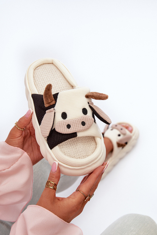 Měkké a pohodlné dámské pantofle Krávy světle béžové Paivessa