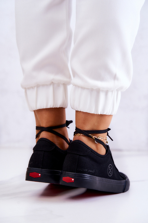 Dámske materiálne tenisky krížové džínsy jj2r4049c čierne