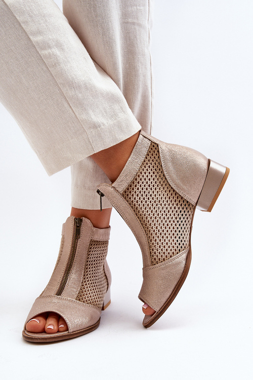 Dámske topánky na plochom opätku s otvorenými prstami Maciejka 06413-25 Zlaté