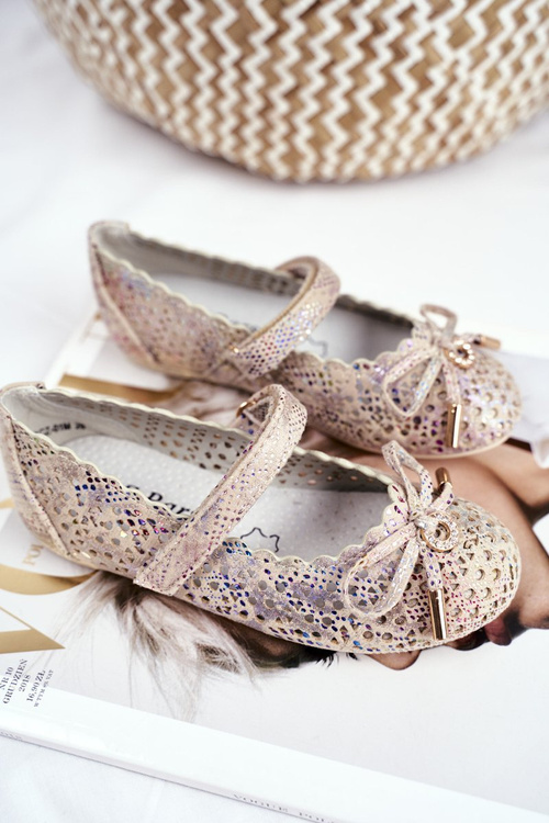 Dětské prolamované baleríny baletky na suchý zip béžové Remtro