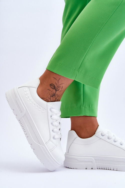 Pohodlné dámské sportovní boty na platformě Bíle Devan