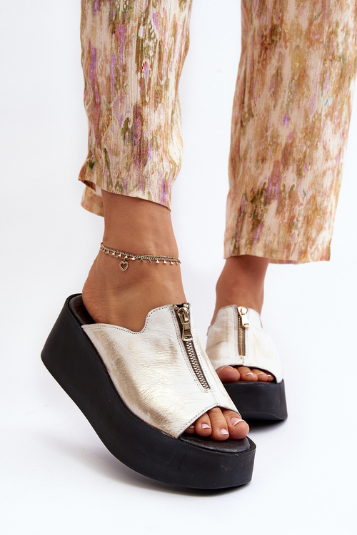 Zazoo 2916 Dámské žabky na masivní platformě se zipem zlaté