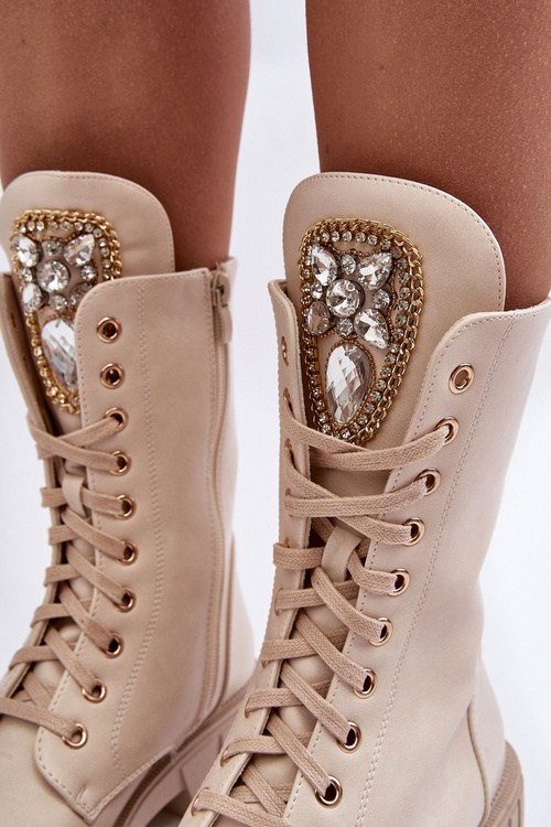 Pracovníci z kožených čižiem s šperkami béžový marx