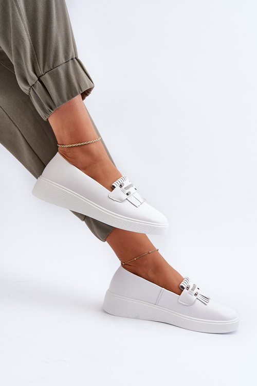 Ľahké dámske kožené mokasíny na platforme biele S.Barski LR590