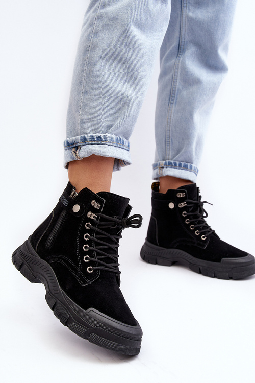 Izolované semišové ženské topánky Čierne väzenia