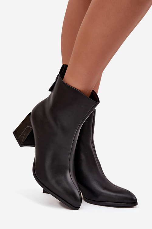 Zateplené členkové topánky na opätku z pravé kože Vinceza 66812 Čierne