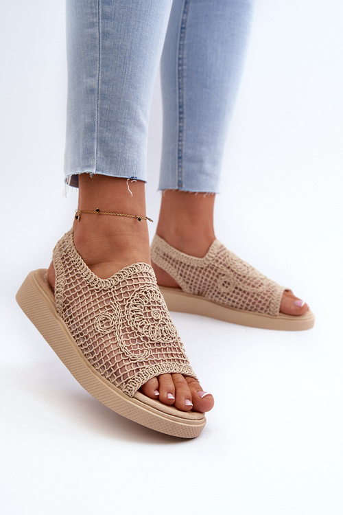 Dámske čierne kvetinové rovné sandále Abidina