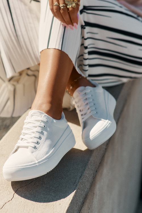 Dámske Plátěné Tenisky Na Platforme Big Star RR274463 Biele