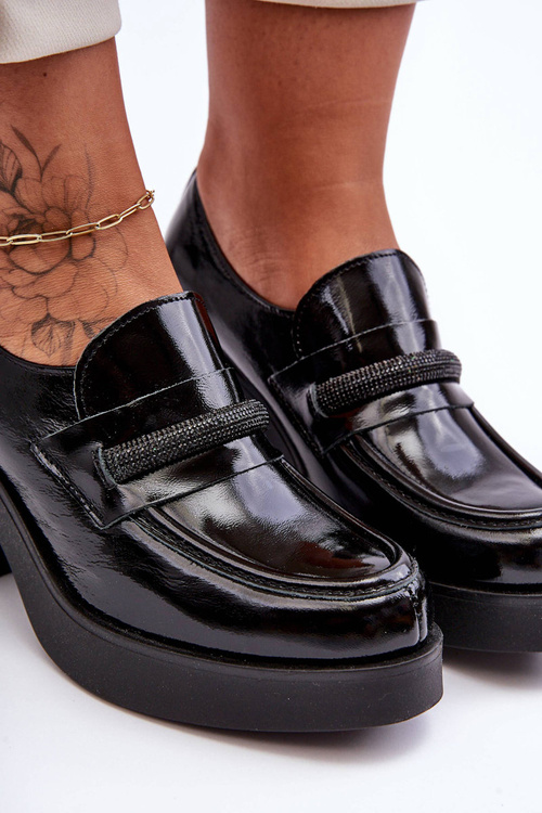 Kožené polobotky na sloupku s ozdobou černé Gelanor